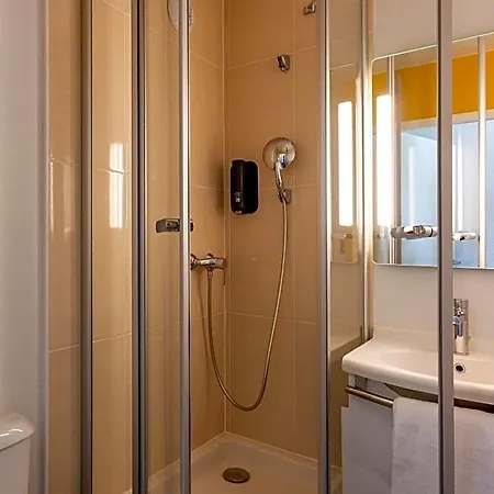 Centre Verlaine Hotel 2*