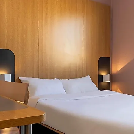 Centre Verlaine Hotel