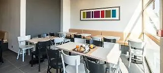 מלון Centre Verlaine 2*